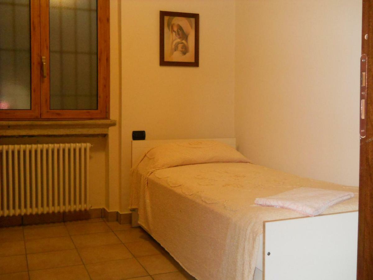 Cascina Valsorda Bed & Breakfast Concesio Luaran gambar